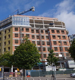 Junio 2014. Trabajos de cerramiento de fachadas.