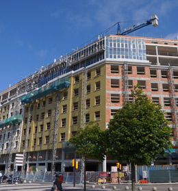 Junio 2014. Trabajos de cerramiento de fachadas.