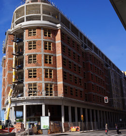 MAYO 2014. Trabajos de impermeabilizaci�n y carga de fachadas.